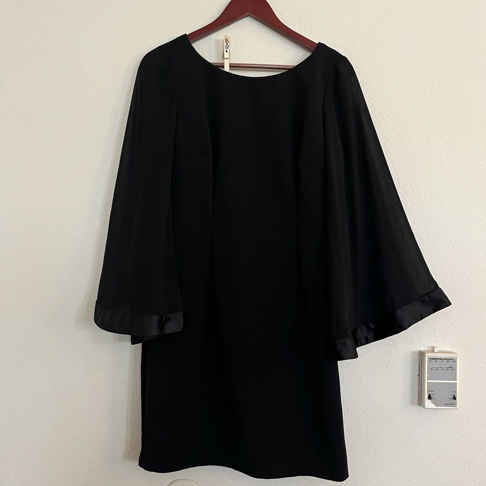 Adrianna Papell SZ 10 Chiffon Black Wide Sheer Sleeve Shift Short Dress
